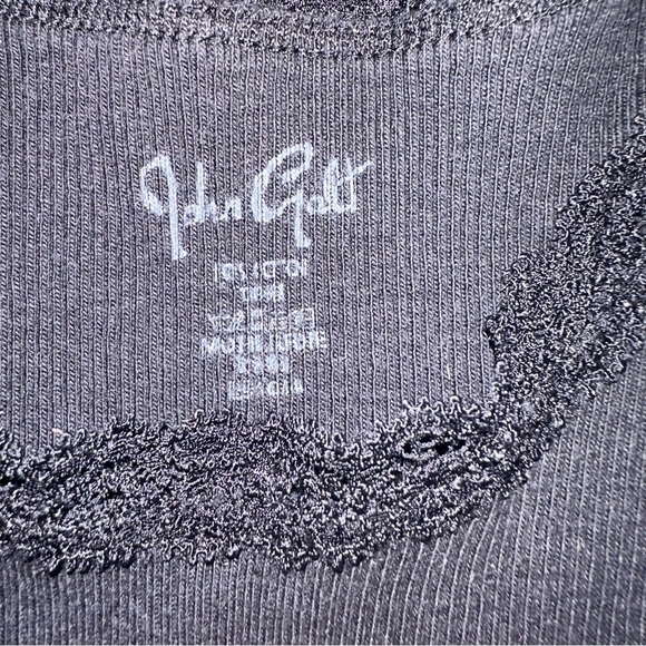 Brandy Melville Black Lace Trim Tank in cotton - Picture 2 of 3